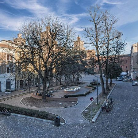 Zen Hotel Ферара Екстериор снимка