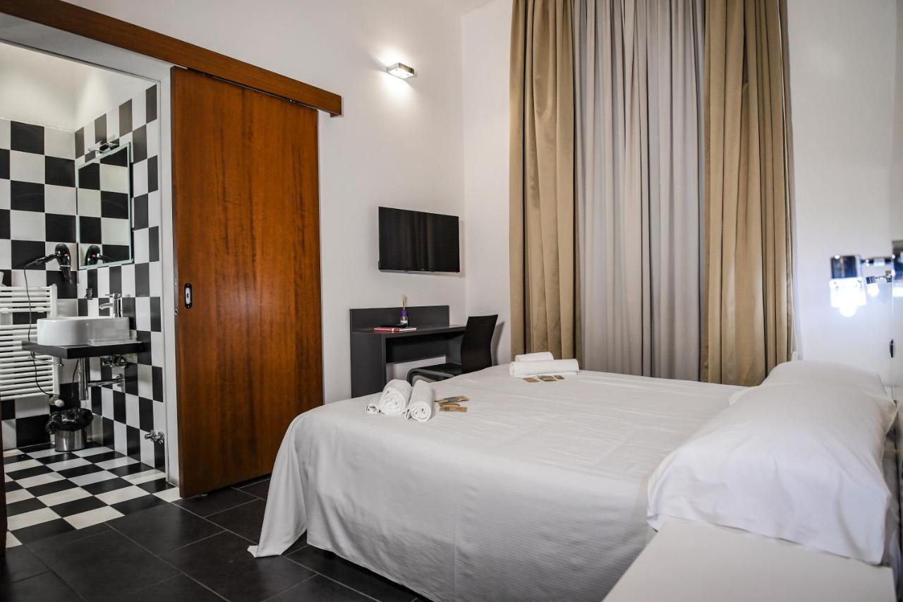 Zen Hotel Ферара Екстериор снимка
