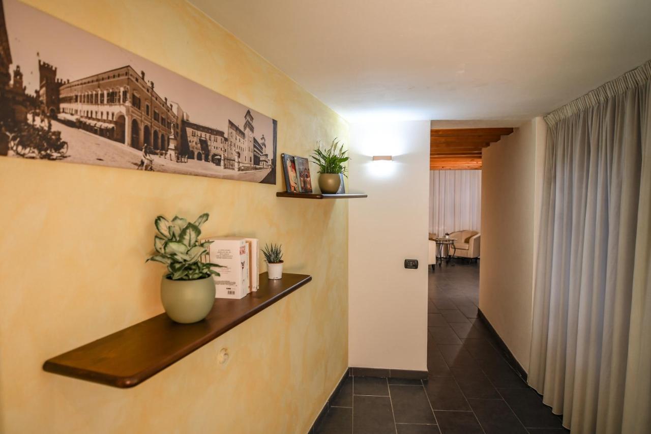 Zen Hotel Ферара Екстериор снимка