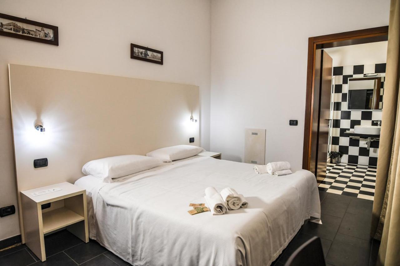 Zen Hotel Ферара Екстериор снимка