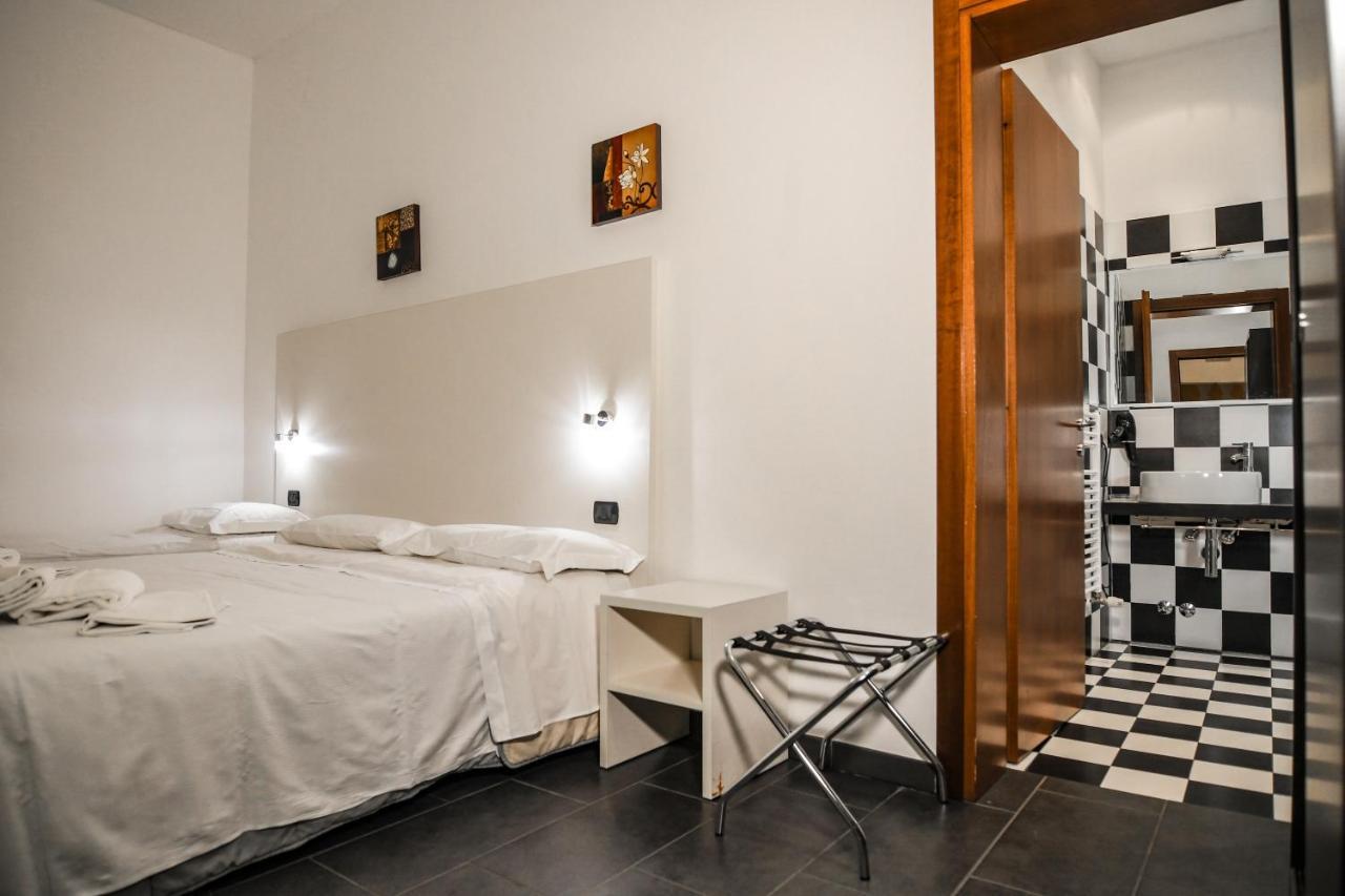 Zen Hotel Ферара Екстериор снимка