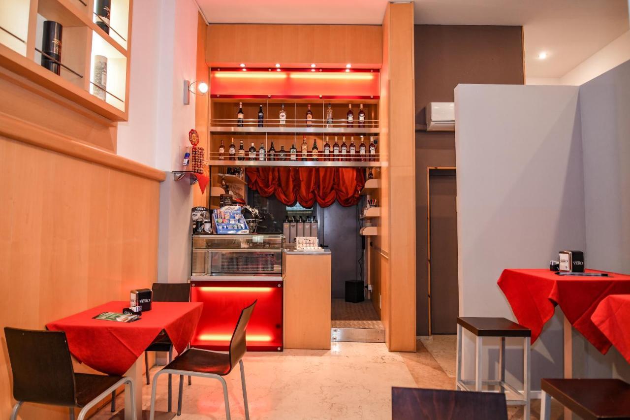 Zen Hotel Ферара Екстериор снимка