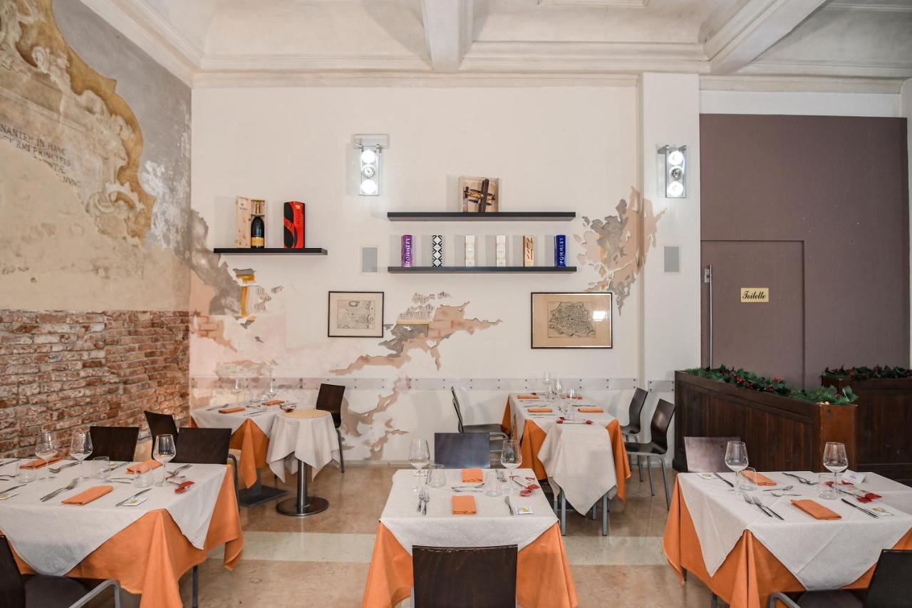 Zen Hotel Ферара Екстериор снимка